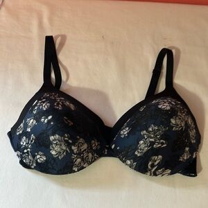Maidenform (34DD) Comfort Devotion Underwire Bra